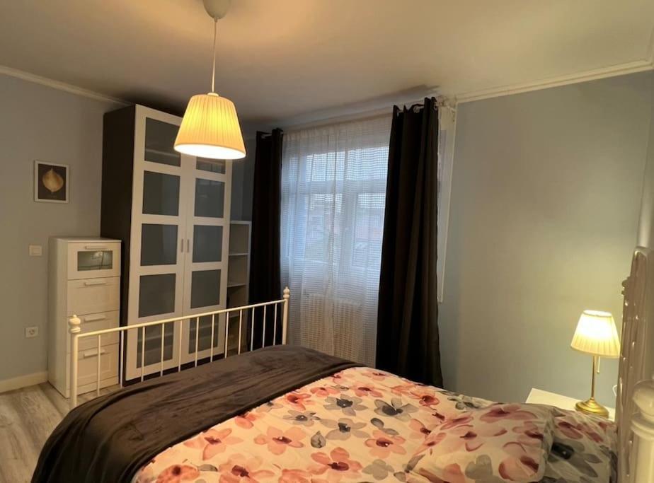Apartamento Turistico Plaza III Monforte De Lemos Exterior photo
