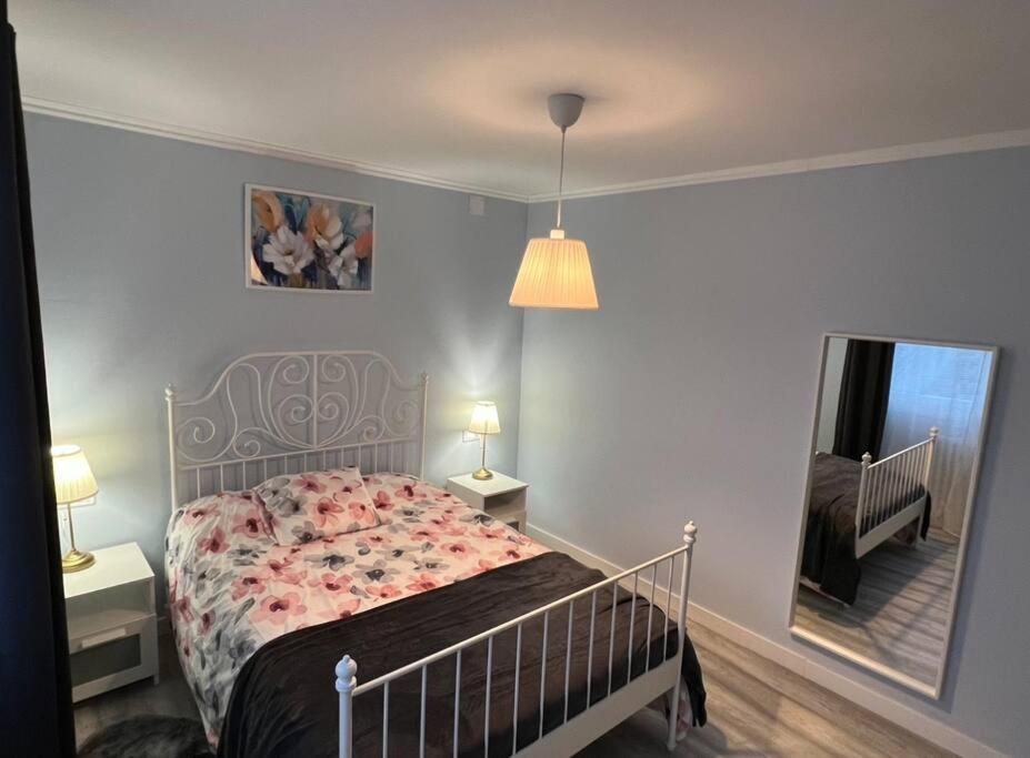 Apartamento Turistico Plaza III Monforte De Lemos Exterior photo